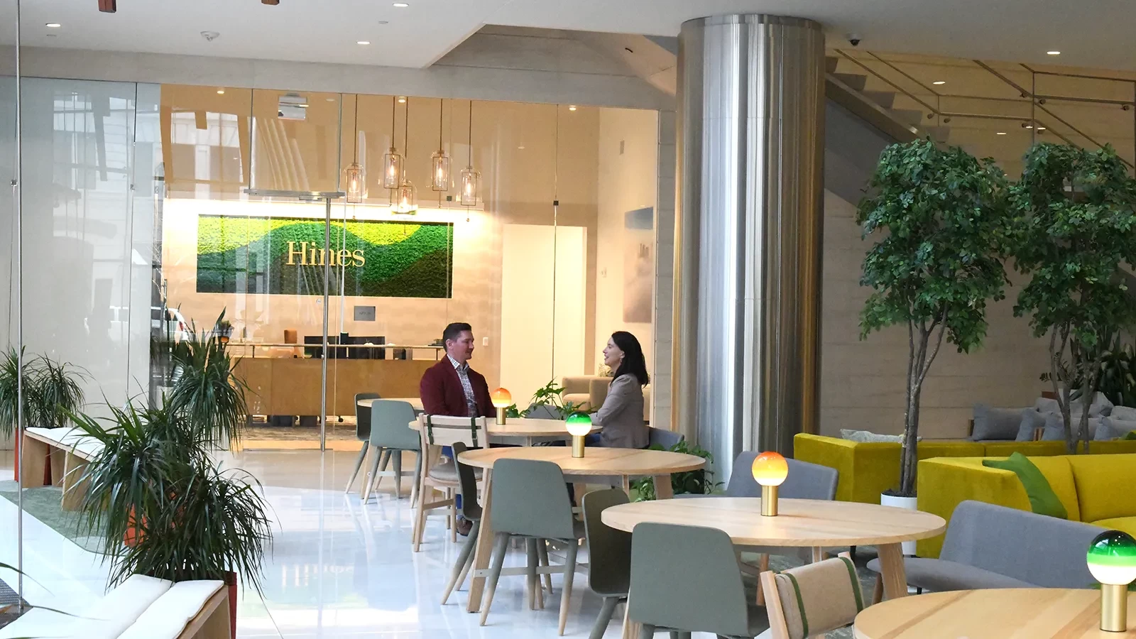 Hines – 609 Main Lobby